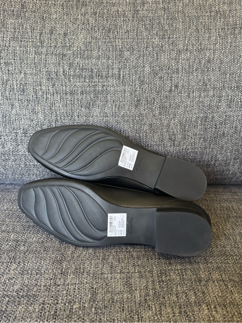 Clarks Juliet Shine Loafers Small Bow Detail Slip On - Picture 7 of 8
